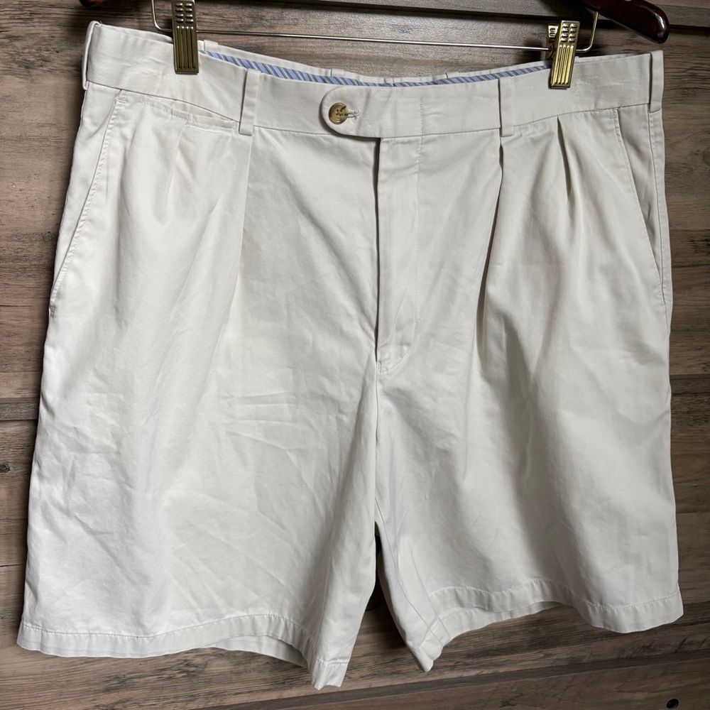 Peter Millar 36 Light Tan Khaki Pleated Front Shorts Sporty Boardwalk Preppy - Picture 8 of 10